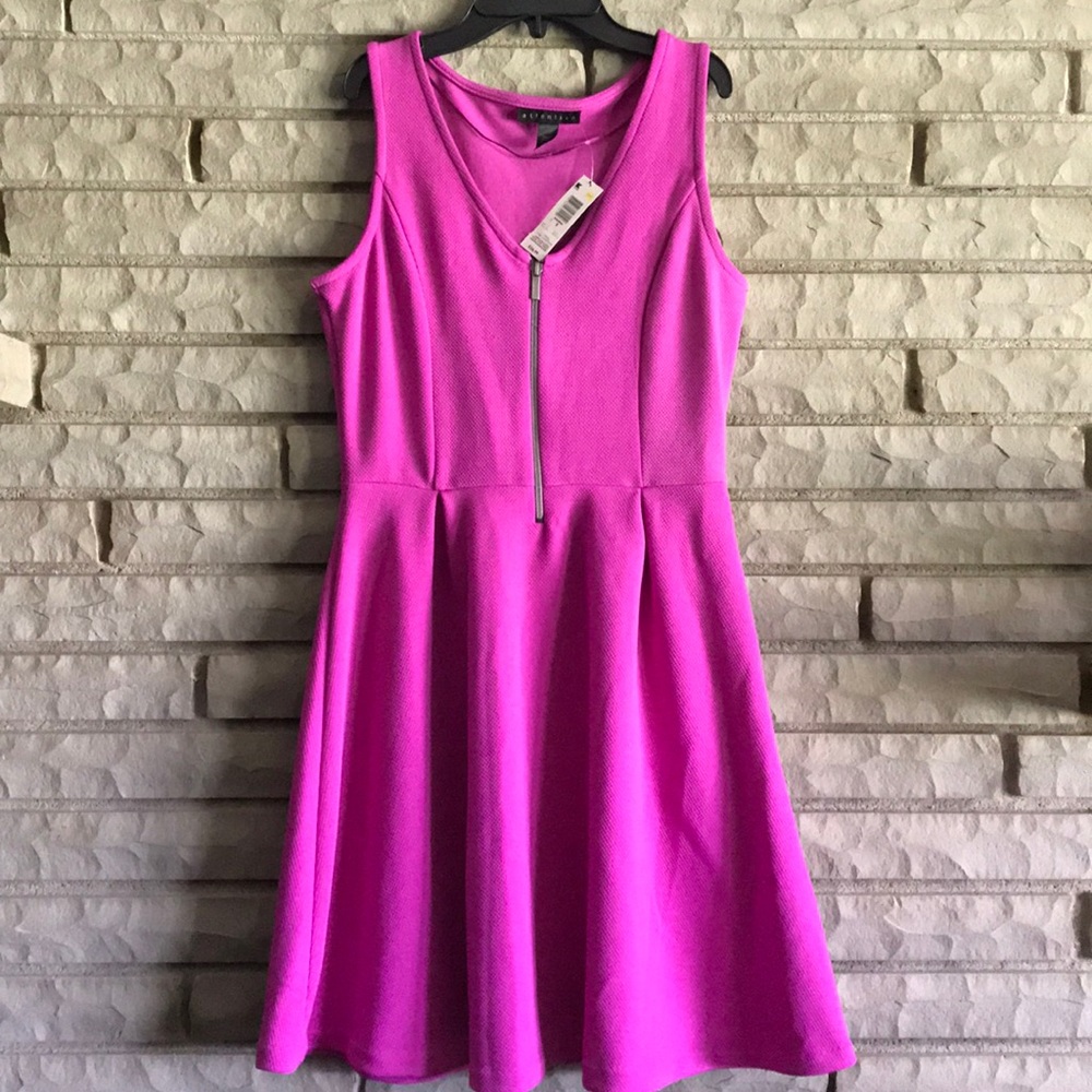 Women’s dress